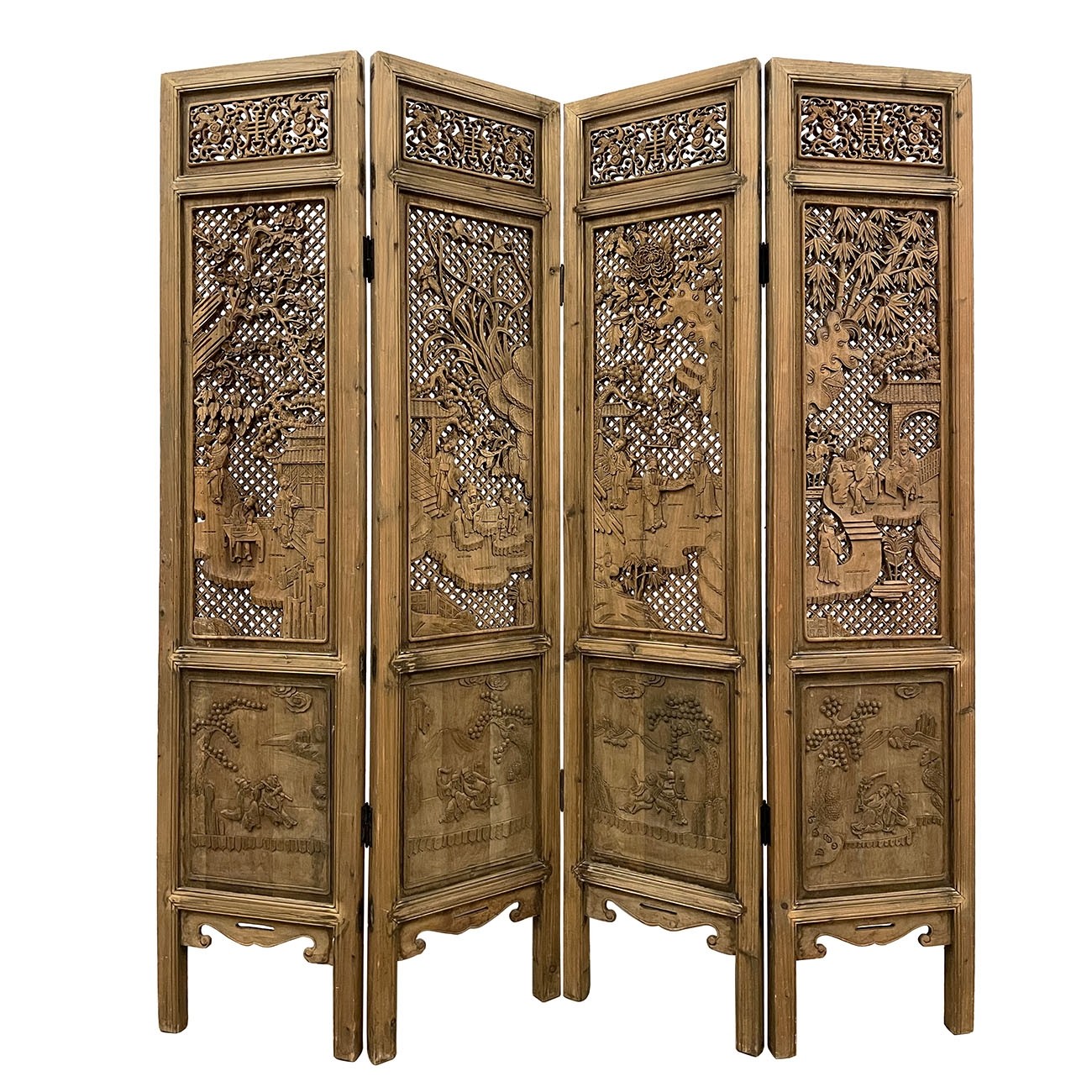 20th Century Chinese Handcrafted 4 Panels Camphor Wood Screen/Room Divider