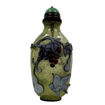 Chinese Overlaid Peking Glass Snuff Bottle with Scoop