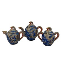 Mid-20th Century Japanese Kutani Blue Moriage Dragonware Teapots set