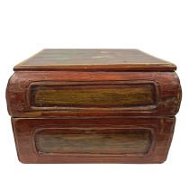 Early 20th-Century Chinese Hand Painted Wooden Jewelry/Fruit Box