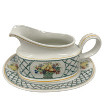 Vintage set of Villeroy and Boch Basket Gravy Boat and Matching Under Plate
